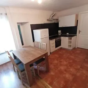  Apartman In